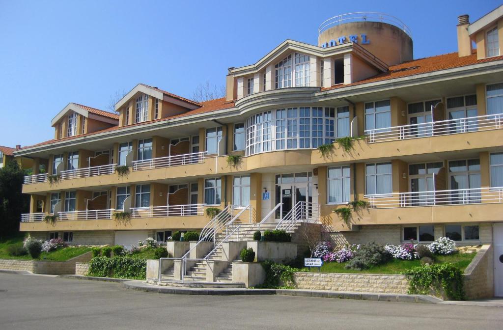 Residencia Miramar Hotel San Vicente De La Barquera Zewnętrze zdjęcie